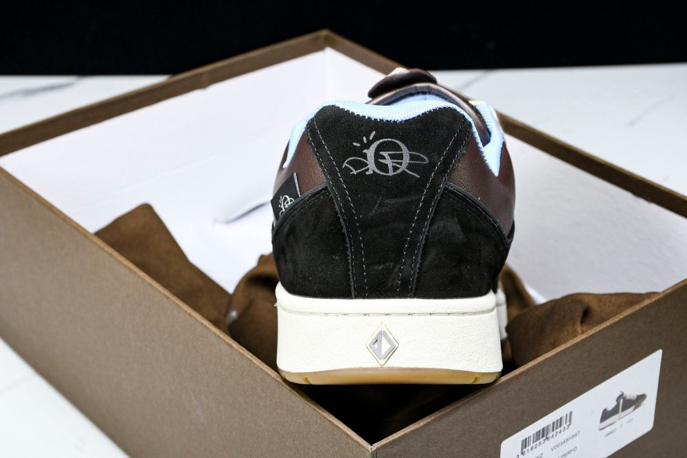 Travis Scott x D1or B713 Cactus Jack 'Mocha Black' - Image 25