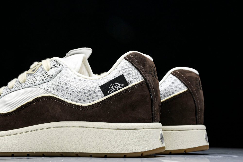Travis Scott x D1or B713 Cactus Jack 'Beige Brown Python' - Image 8
