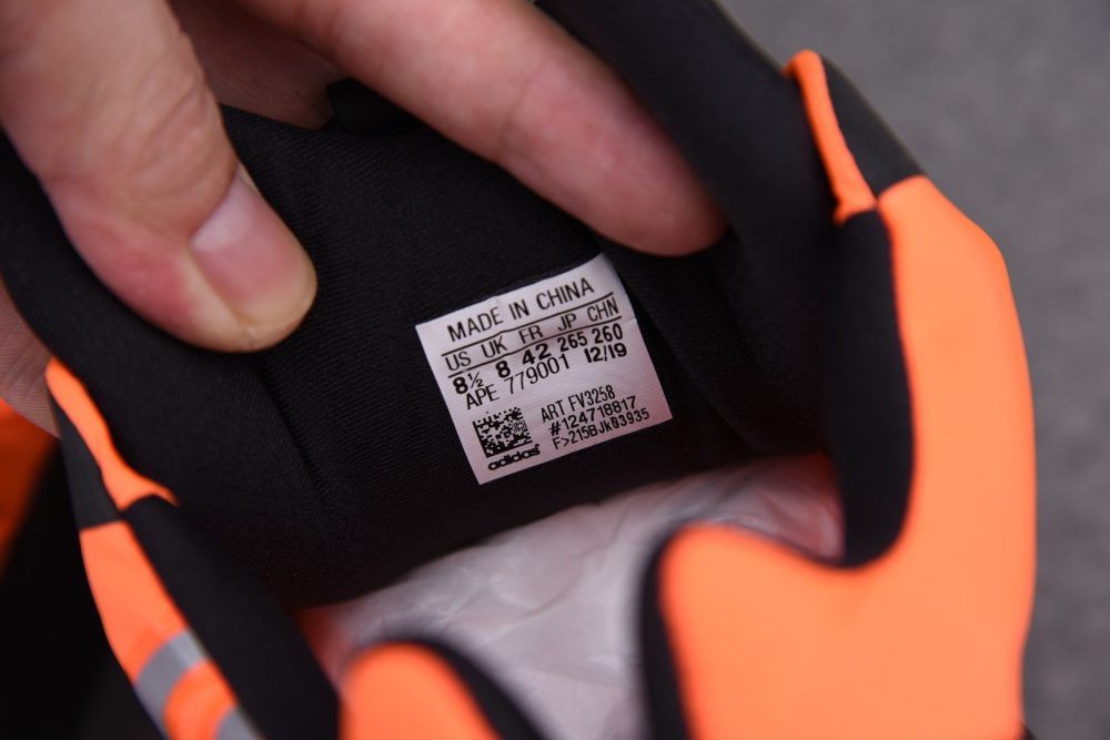 Yzy Boost 700 MNVN Orange - Image 8