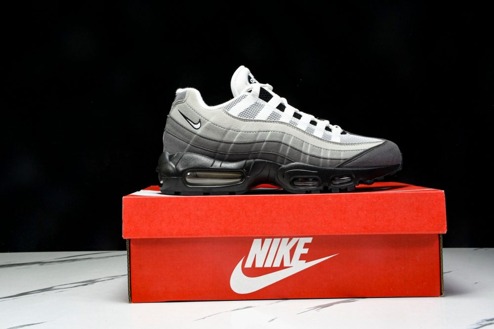 AM95 OG 'Black Anthracite' - Image 22