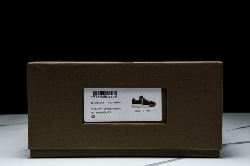 Travis Scott x D1or B713 Cactus Jack 'Mocha Black' - Image 22