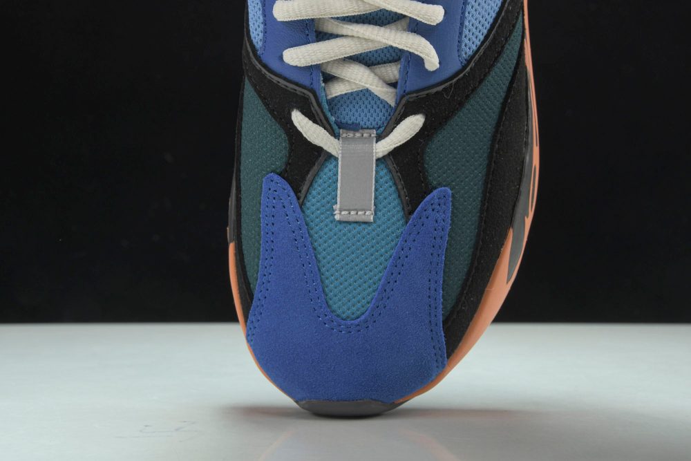 Yzy Boost 700 Bright Blue - Image 6