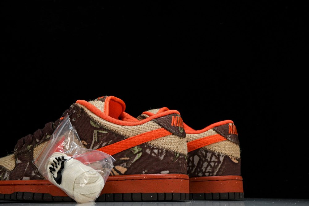 SB Dnk Low x Reese Forbes 'Hunter' - Image 8