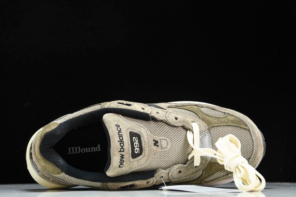 NB 992 x JJJJound 'Grey' - Image 4