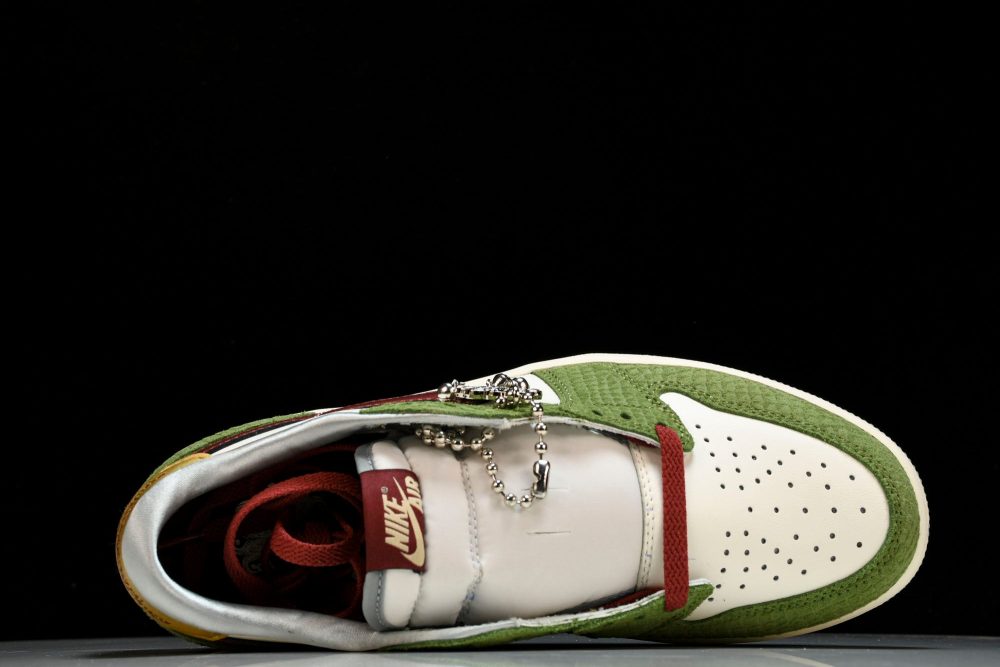 AJ1 Retro Low OG Year of the Dragon (2024) - Image 4