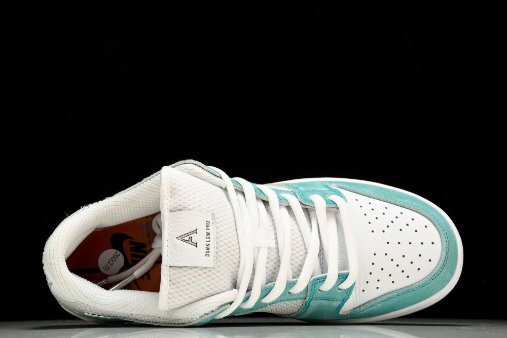 SB Dnk Low x April Skateboards - Image 4