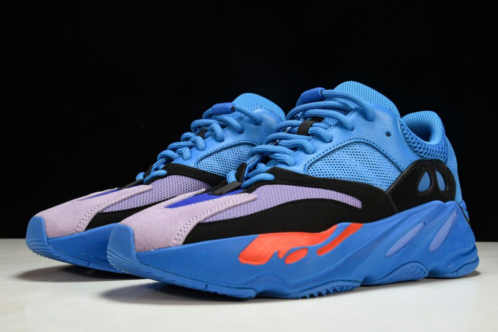 Yzy Boost 700 Hi-Res Blue - Image 2