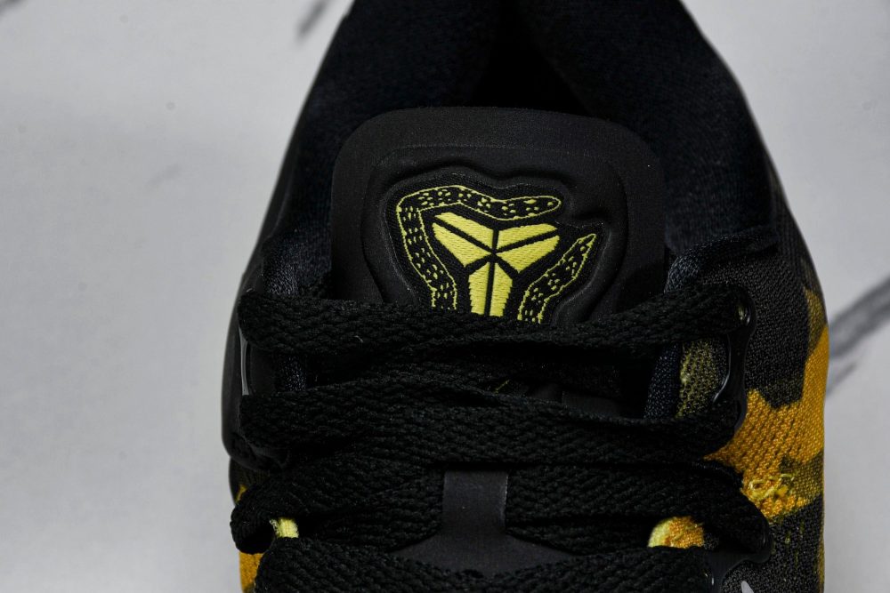 Kobe 8 XDR 'Black Yellow' - Image 11