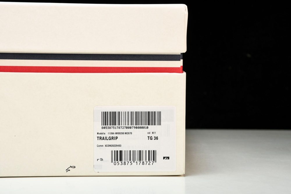 Moncler Trailgrip GTX 'Fluo Yellow' - Image 27