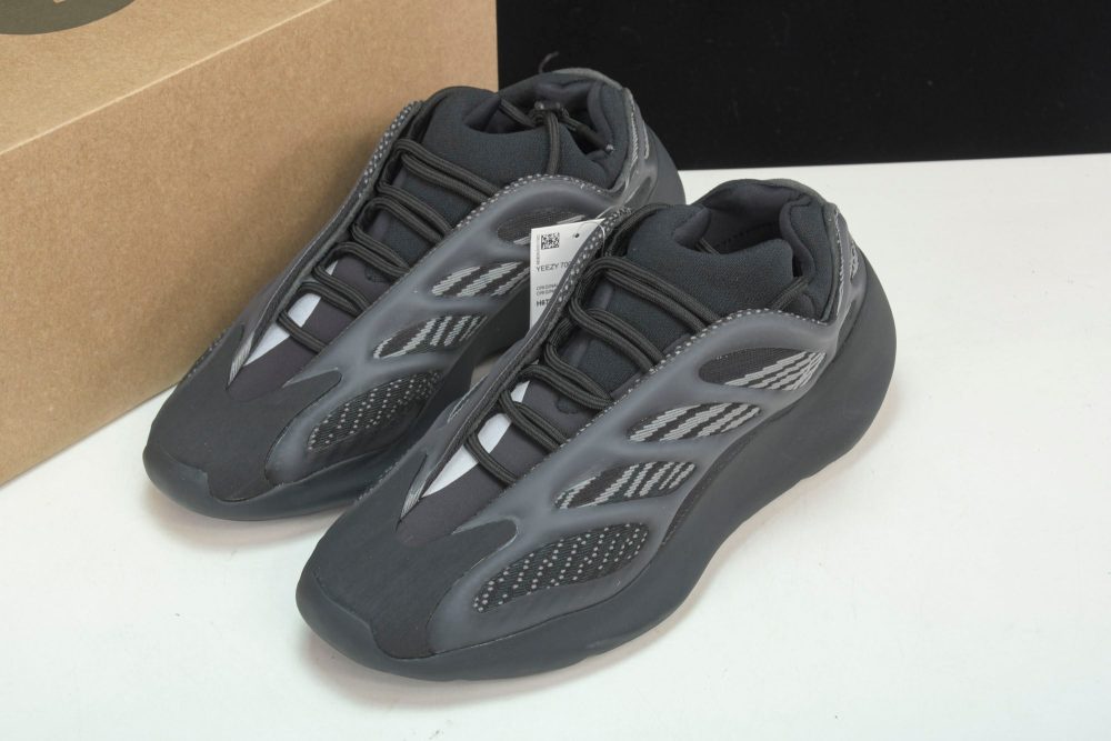 Yzy 700 V3 Alvah - Image 21