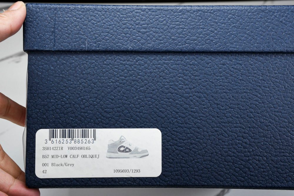 D1or B57 Mid-Top "Grey White' - Image 27