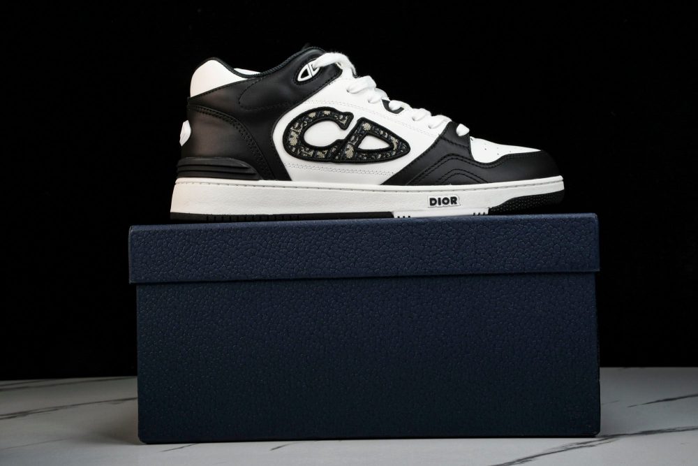 D1or B57 Mid-Top "Black White' - Image 23