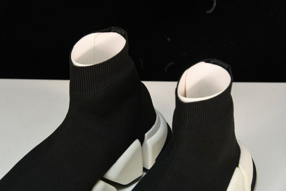 Speed 2.0 Trainers 'Black White' - Image 19
