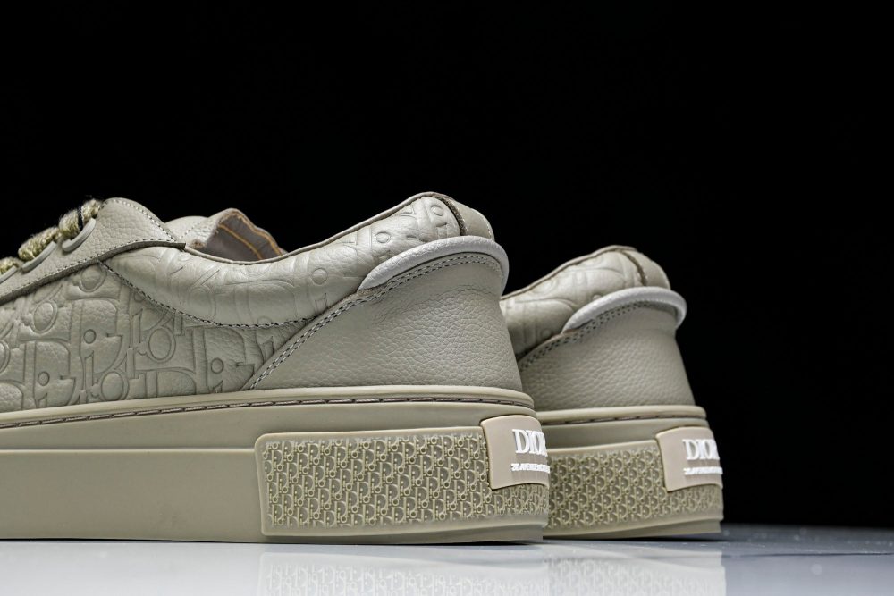 D1or B33 Gravity Leather 'Oblique Triple Beige' - Image 8