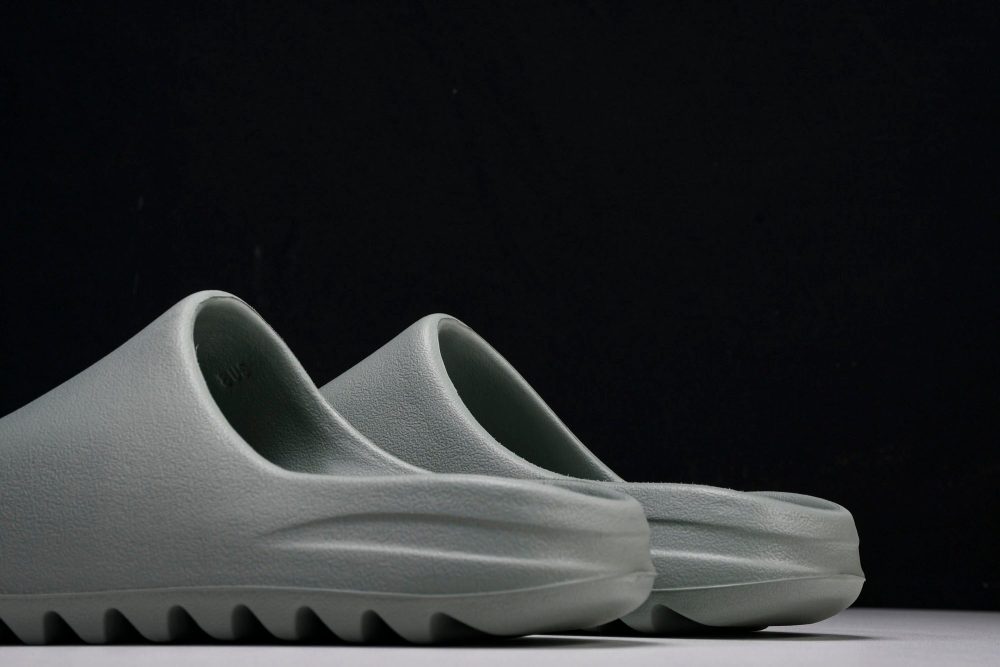 Yzy Slide 'Salt' - Image 8