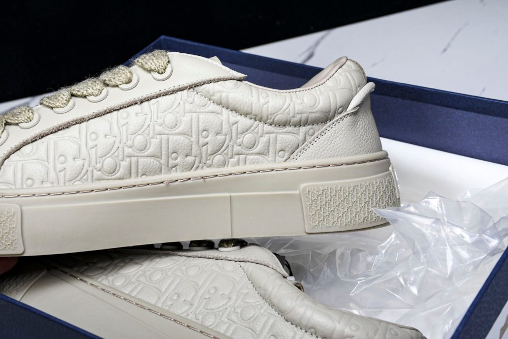 D1or B33 Gravity Leather 'Oblique Triple Beige' - Image 27