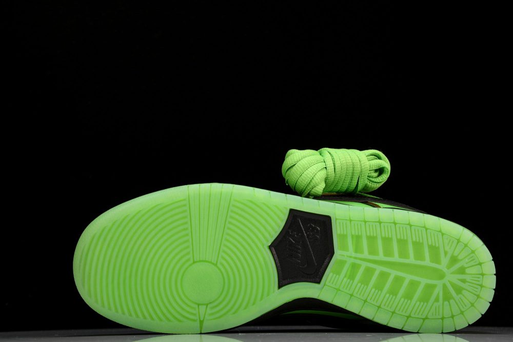 Powerpuff Girls x SB Dnk Low 'Buttercup' - Image 5