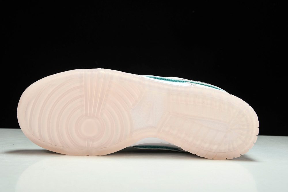 SB Dnk Low x Diamond Supply Co. 'White Diamond' - Image 5