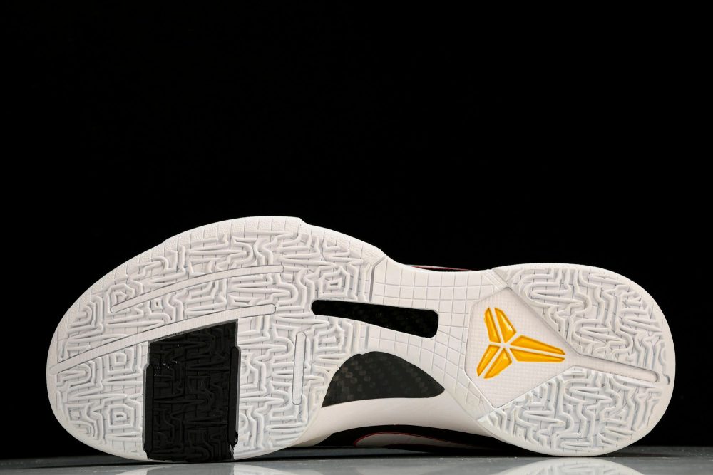 Kobe 5 Protro 'Bruce Lee Alternate' - Image 5