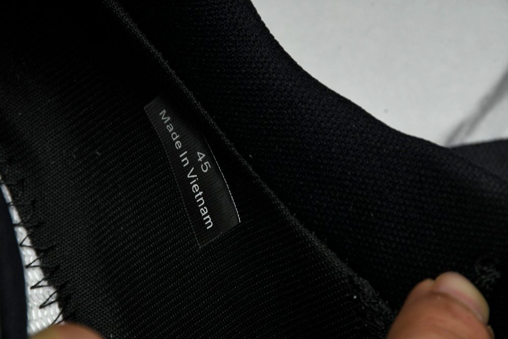 Moncler Trailgrip GTX 'Grey' - Image 17