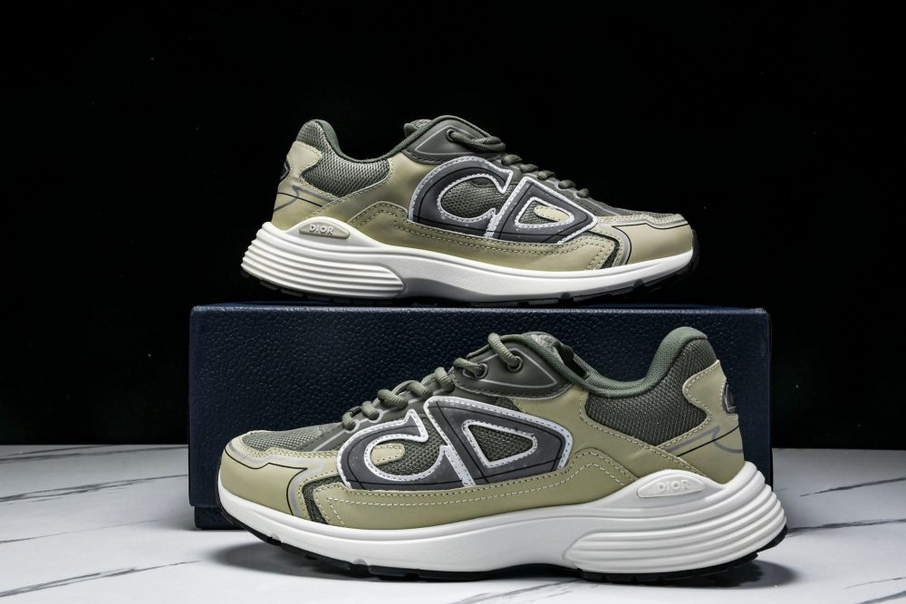 D1or B30 'Olive White' - Image 24