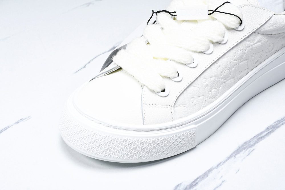 D1or B33 Gravity Leather 'Oblique Triple White' - Image 9