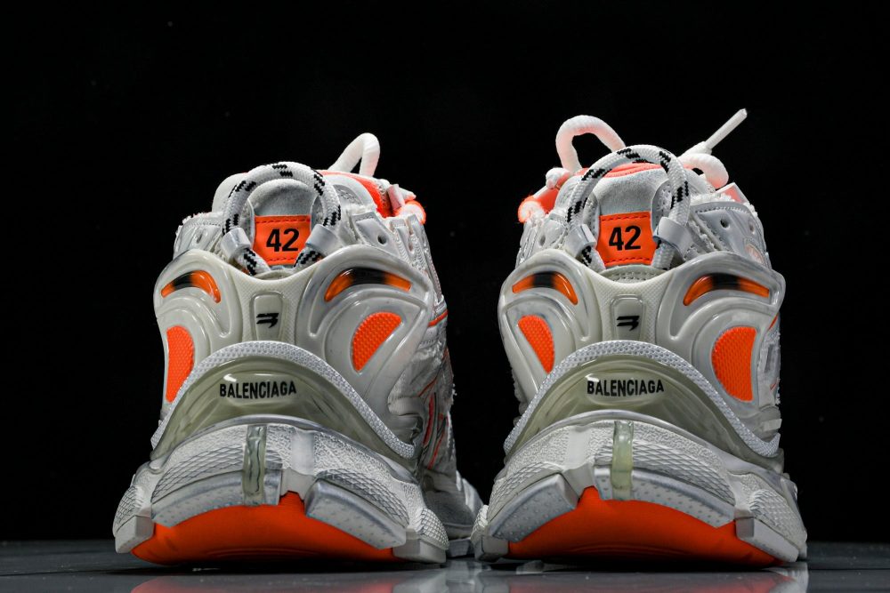 Runner 'White Orange' - Image 7