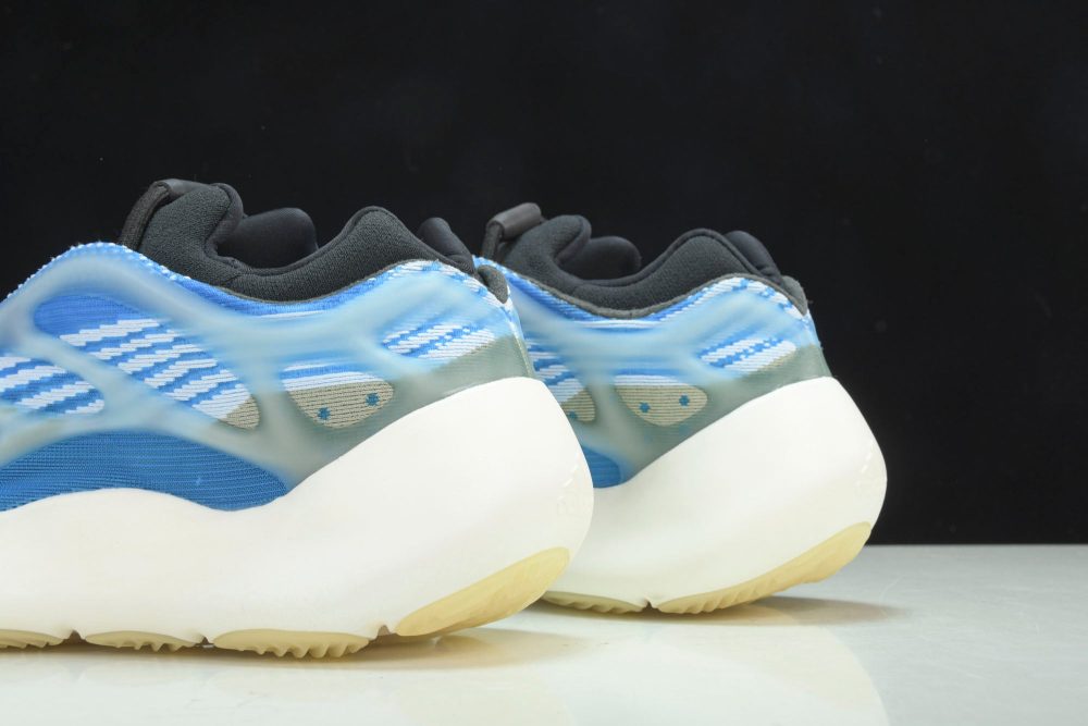Yzy 700 V3 Arzareth - Image 8