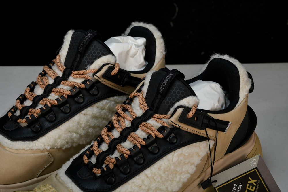 Moncler Trailgrip GTX 'Beige Fur' - Image 19