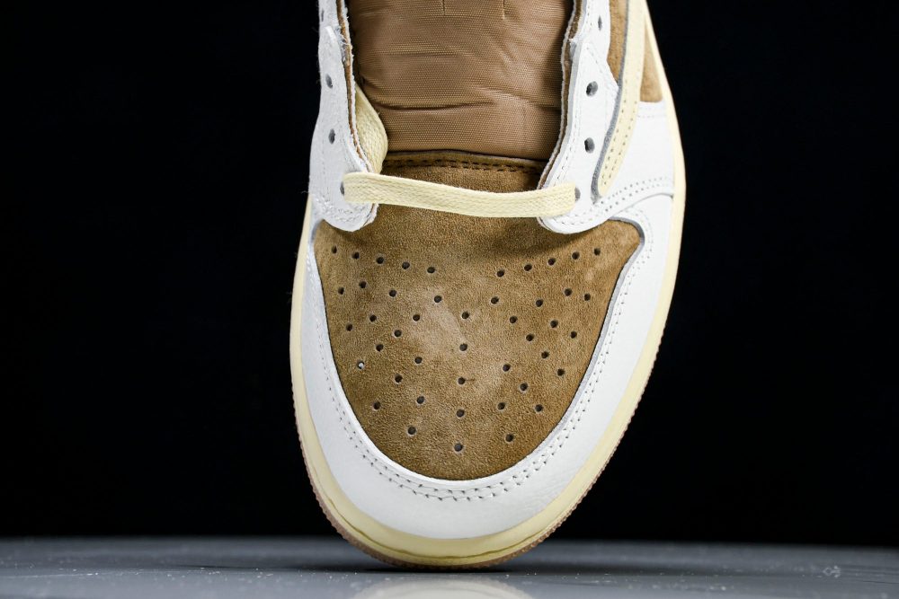 Travis Scott AJ1 Retro Low OG 'Sail Shy Pink' - Image 6