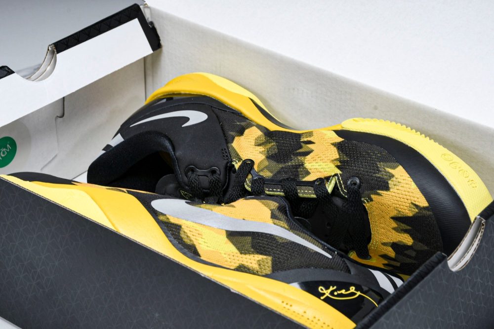 Kobe 8 XDR 'Black Yellow' - Image 21