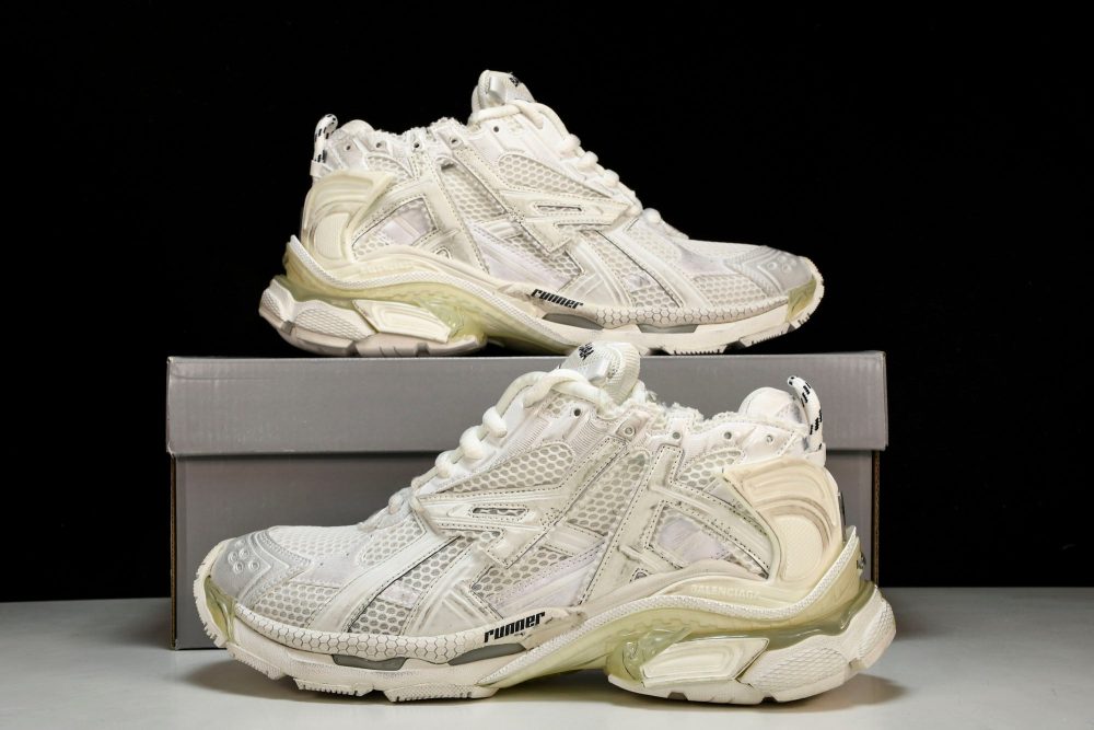 Runner 'White' - Image 24