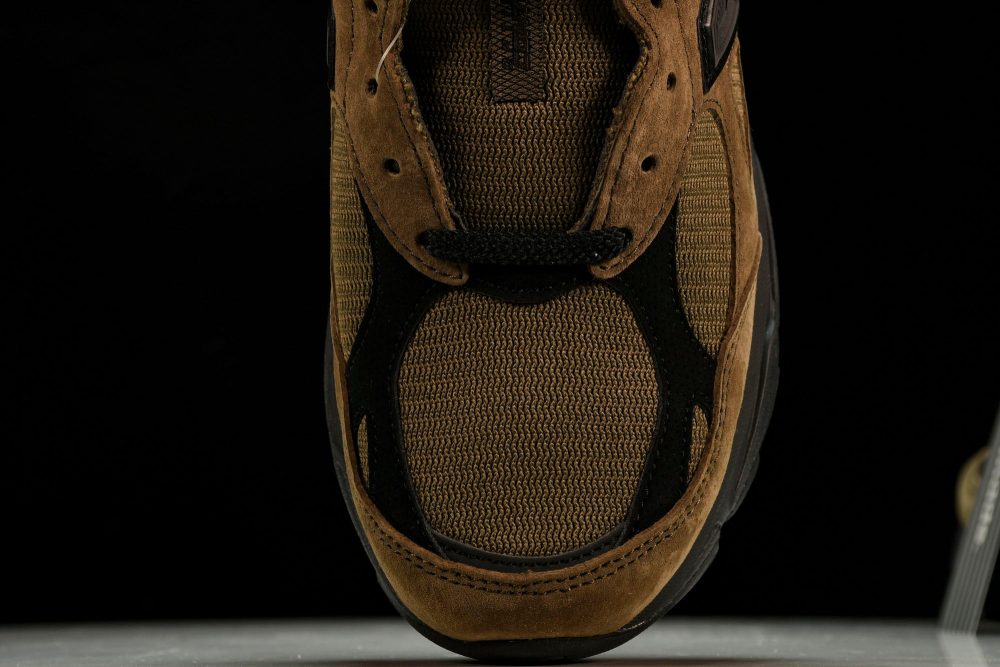 NB 990v3 x JJJJound 'Brown' - Image 6