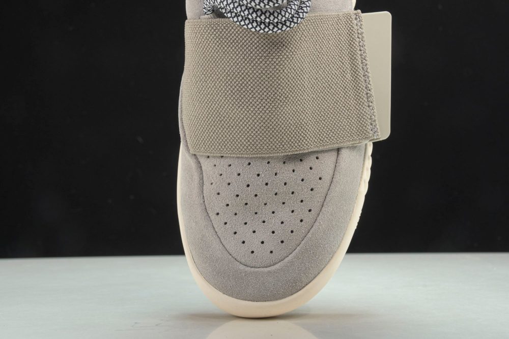 Yzy Boost 750 OG Carbon - Image 6