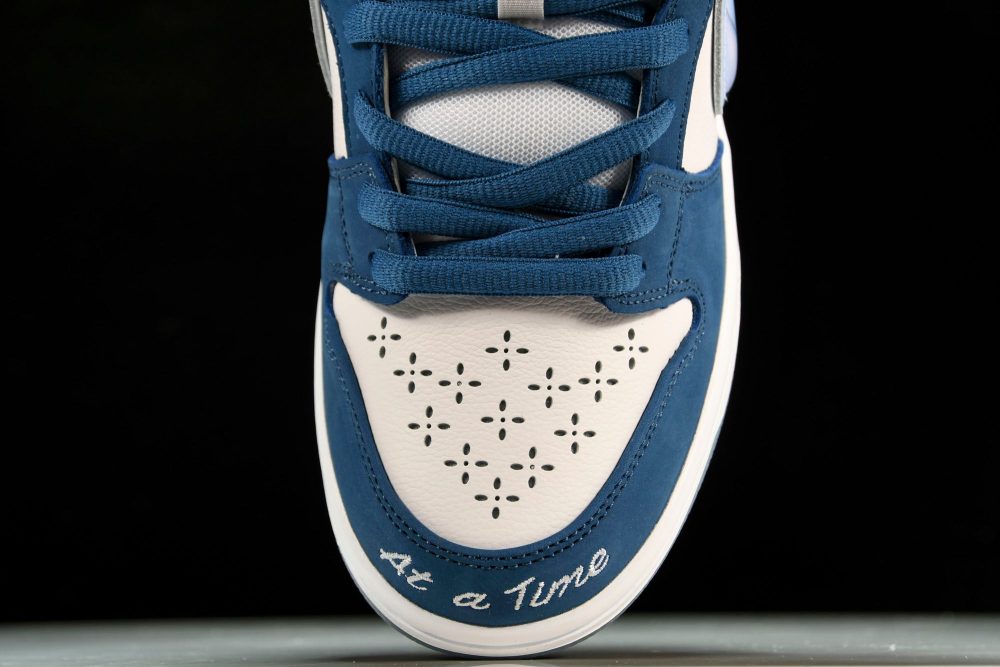SB Dnk Low Born x Raised - Image 6