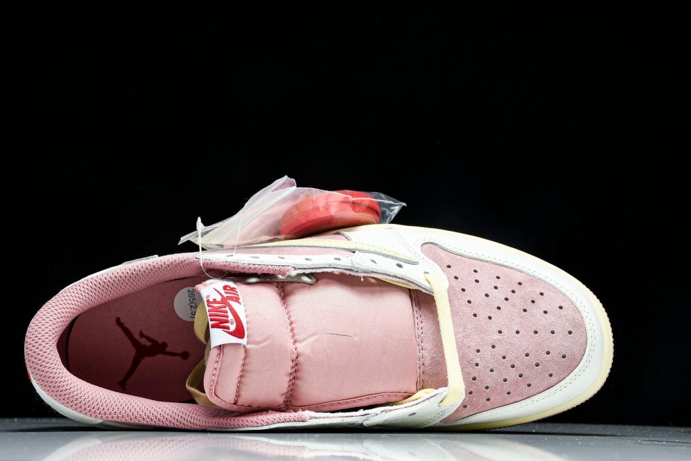 Travis Scott AJ1 Retro Low OG 'Shy Pink' - Image 4