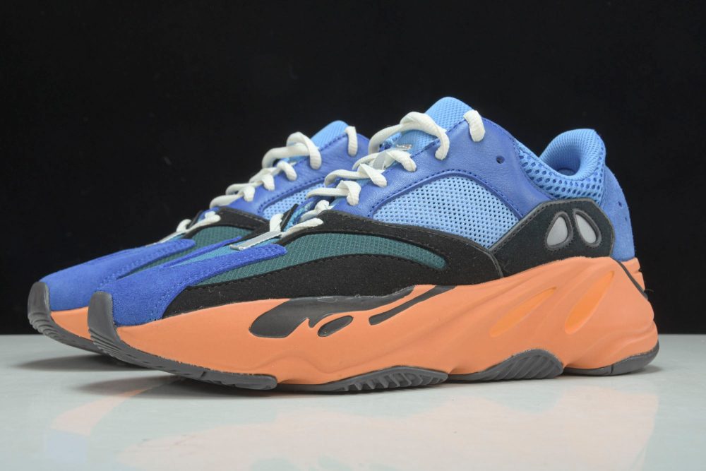 Yzy Boost 700 Bright Blue - Image 2
