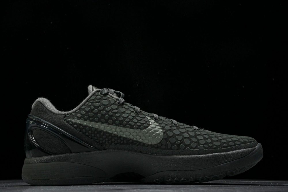 Kobe 6 'Fade to Black' - Image 3