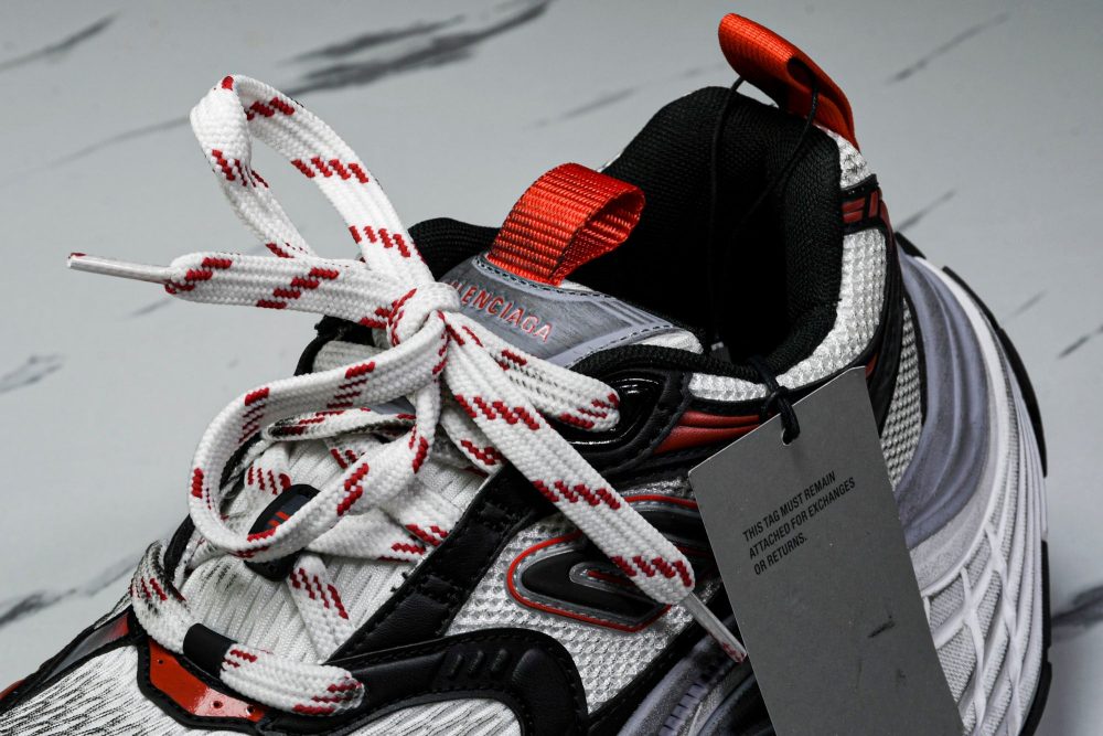 10XL Sneaker 'White Black Red' - Image 10