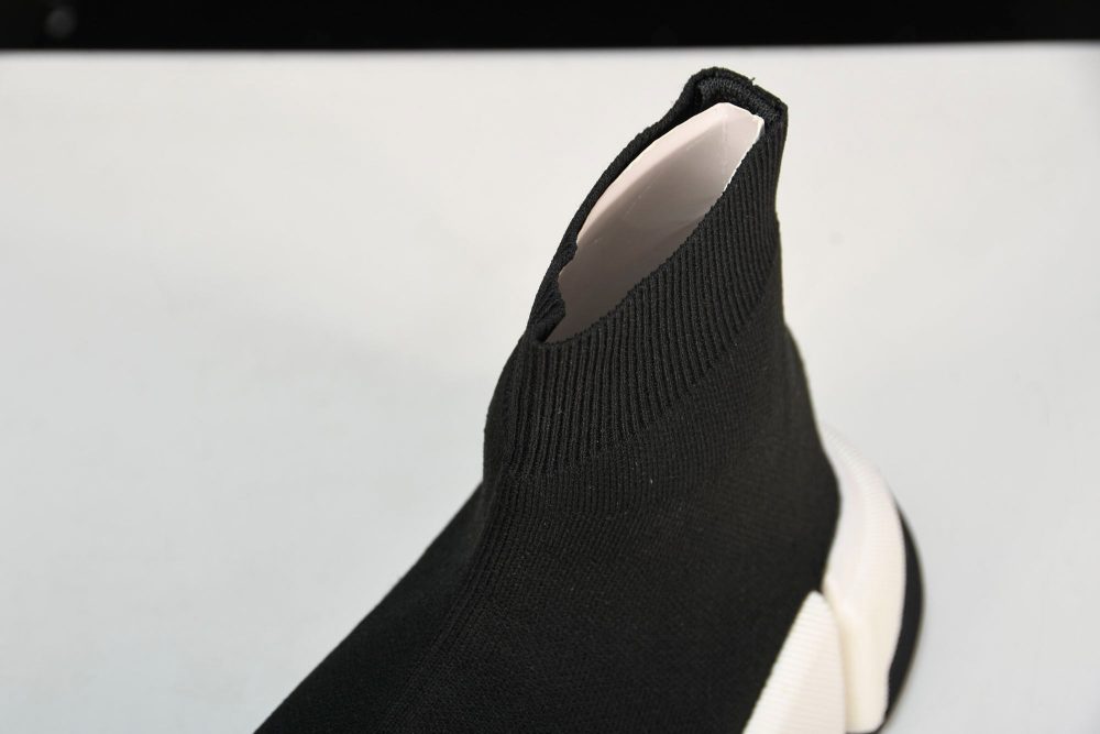 Speed 2.0 Trainers 'Black White' - Image 10