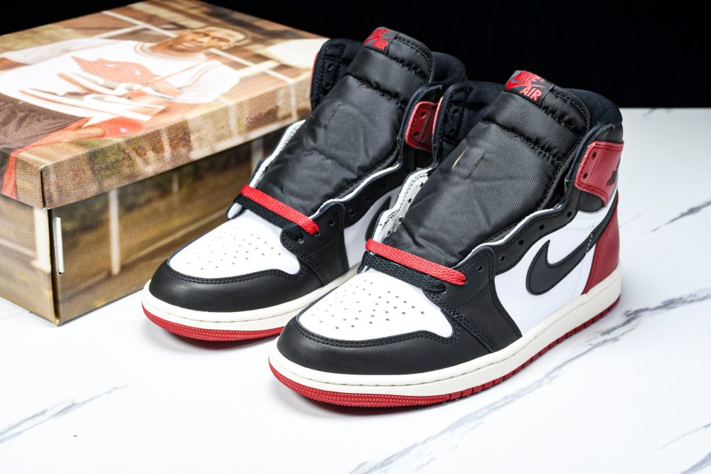 AJ1 High OG 'Black Toe Reimagined' - Image 20