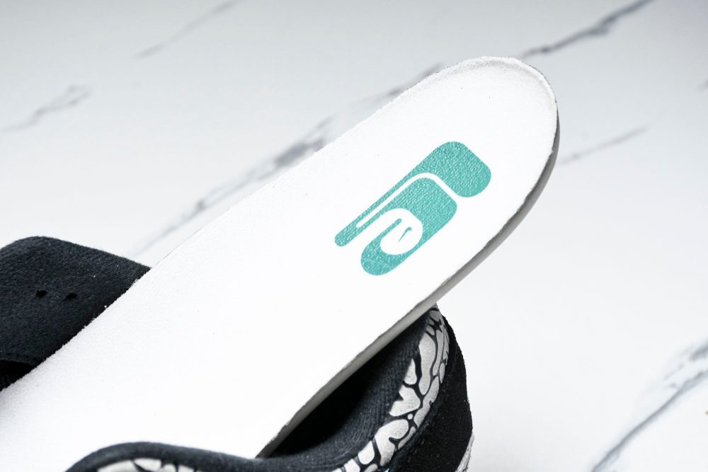 AM1 x Atmos 'Elephant' - Image 12