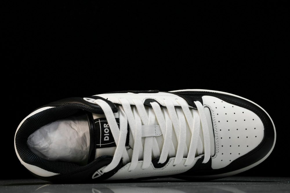 D1or B57 Mid-Top "Black White' - Image 4