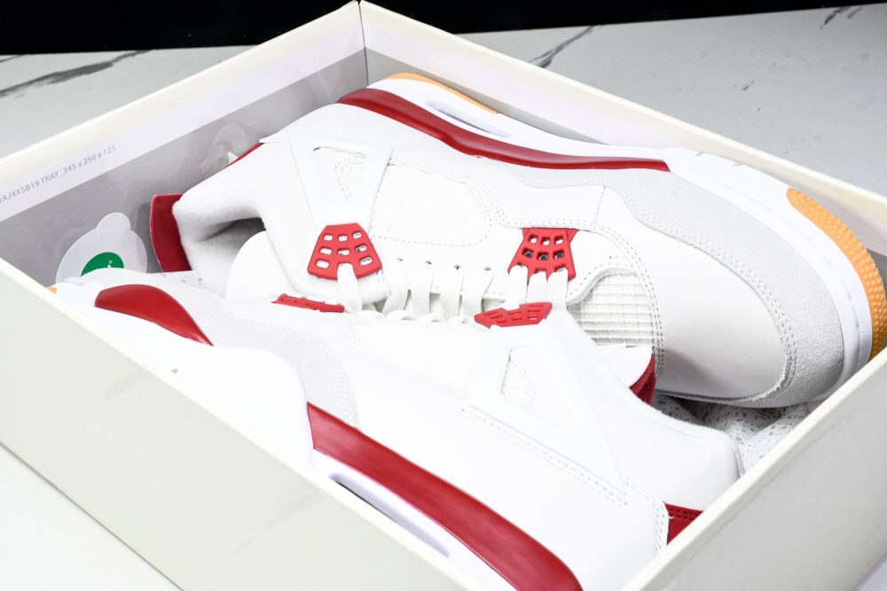 AJ4 Retro SB 'Varsity Red' (Friends & Family) - Image 30