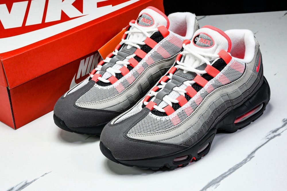 AM95 OG 'Solar Red' - Image 19