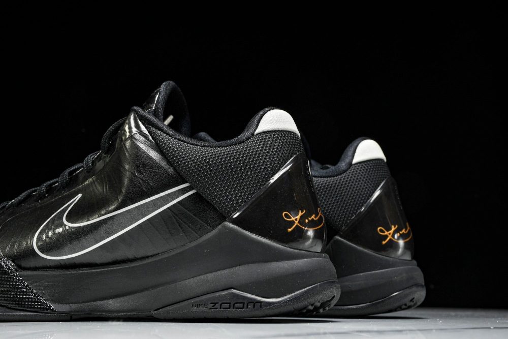 Kobe 5 'Blackout' - Image 8