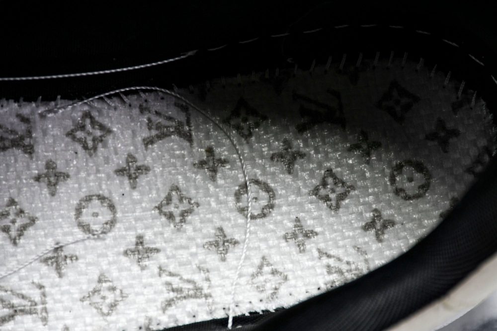 Louis Vuittоп Trainer Low Velcro Strap 'Black White' - Image 14