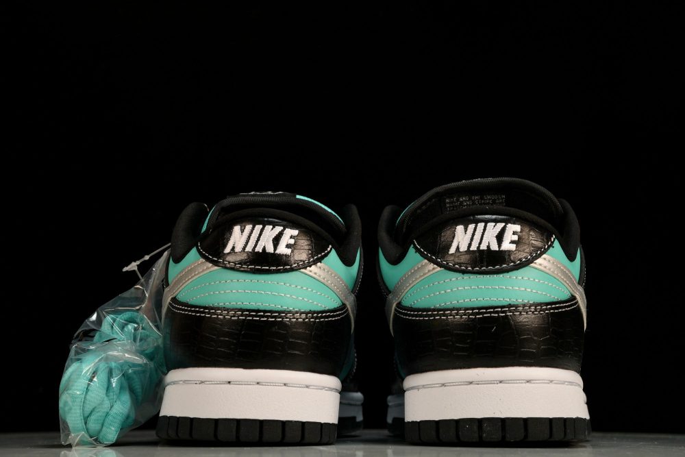 SB Dnk Low x Diamond Supply Co. - Image 7