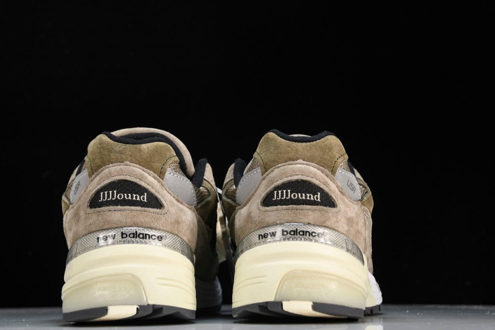 NB 992 x JJJJound 'Grey' - Image 7
