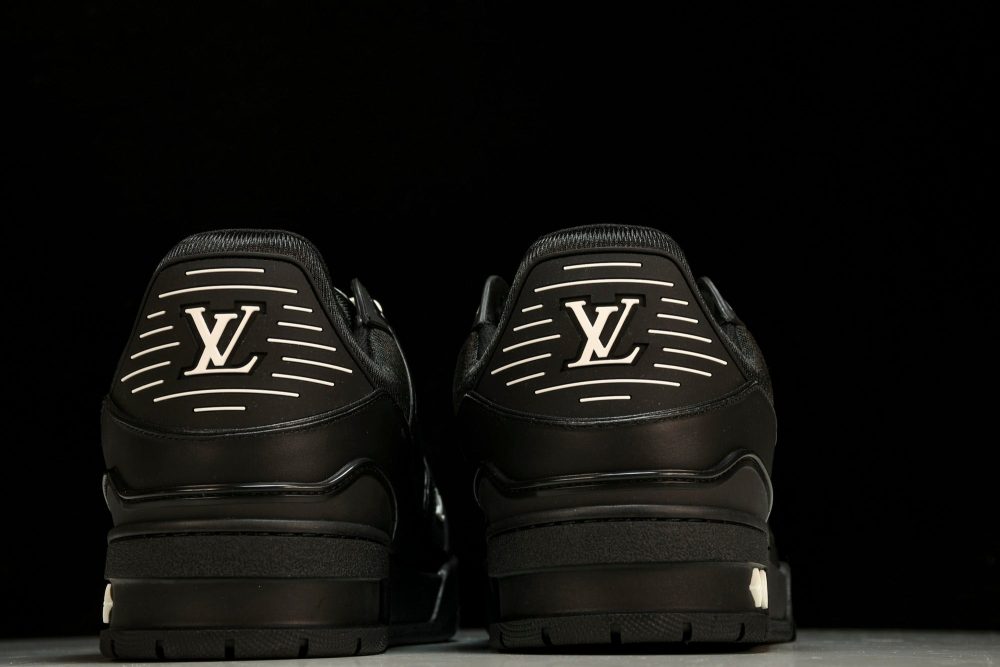Louis Vuittоп Trainer Low 'Black Embossed' - Image 7